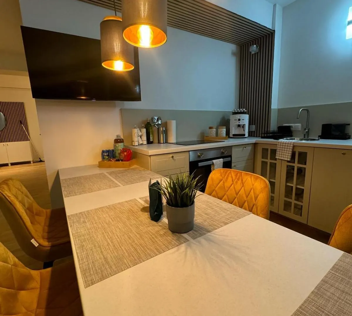 Muenchen Direkt Am Karlsplatz - Stachus 70 Qm Mit 2 Schlafzimmer Apartment Mila