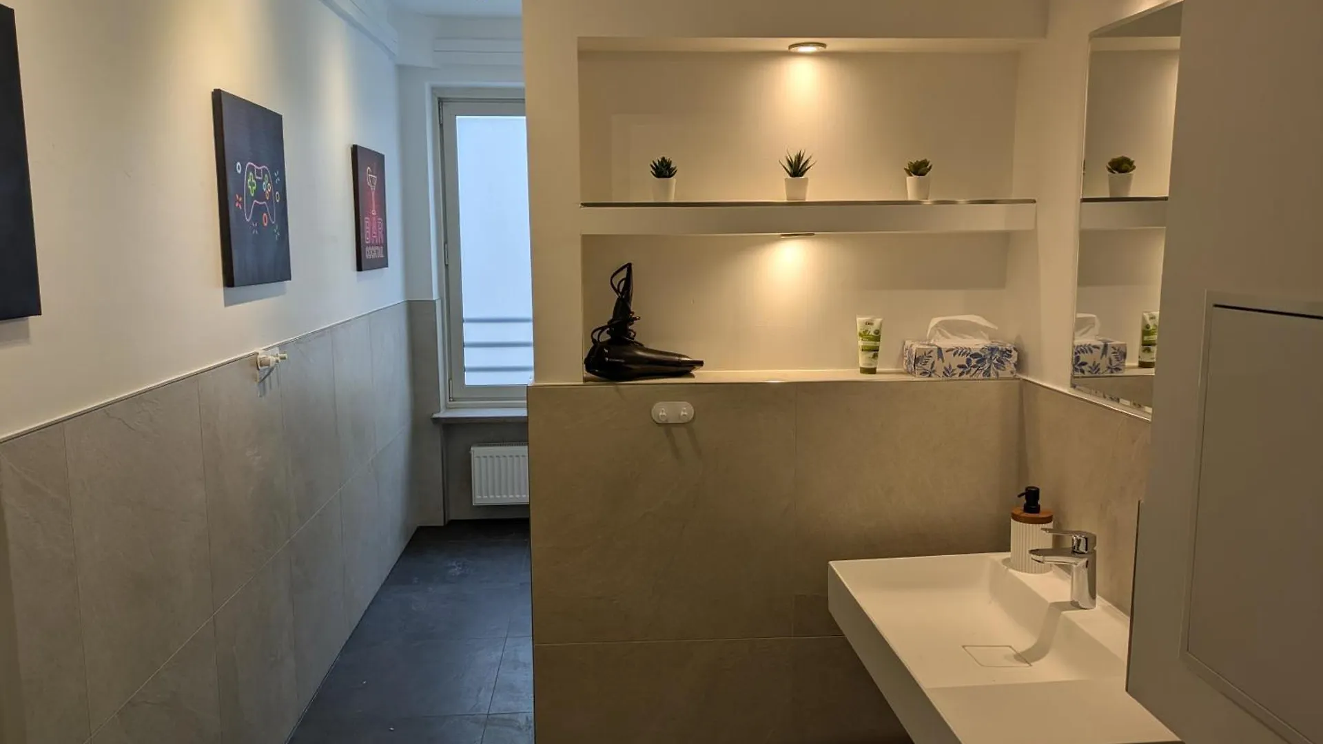 Muenchen Direkt Am Karlsplatz - Stachus 70 Qm Mit 2 Schlafzimmer Apartment Mila