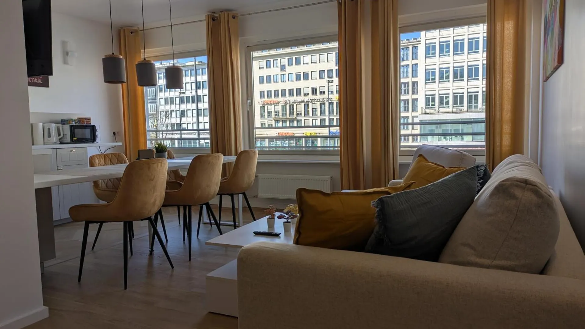 Muenchen Direkt Am Karlsplatz - Stachus 70 Qm Mit 2 Schlafzimmer Apartment Mila  Мюнхен